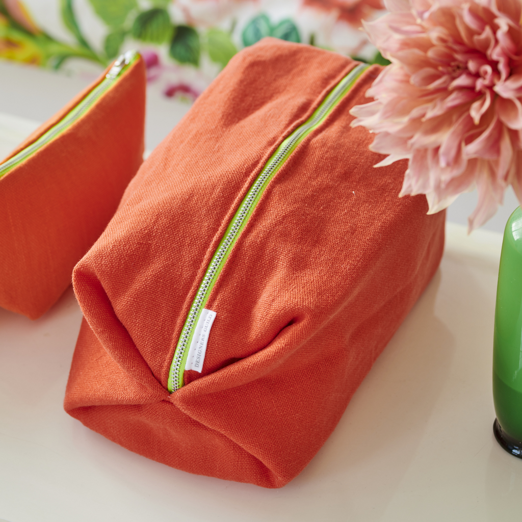BRERA LINO NASTURTIUM LARGE TOILETRY BAG