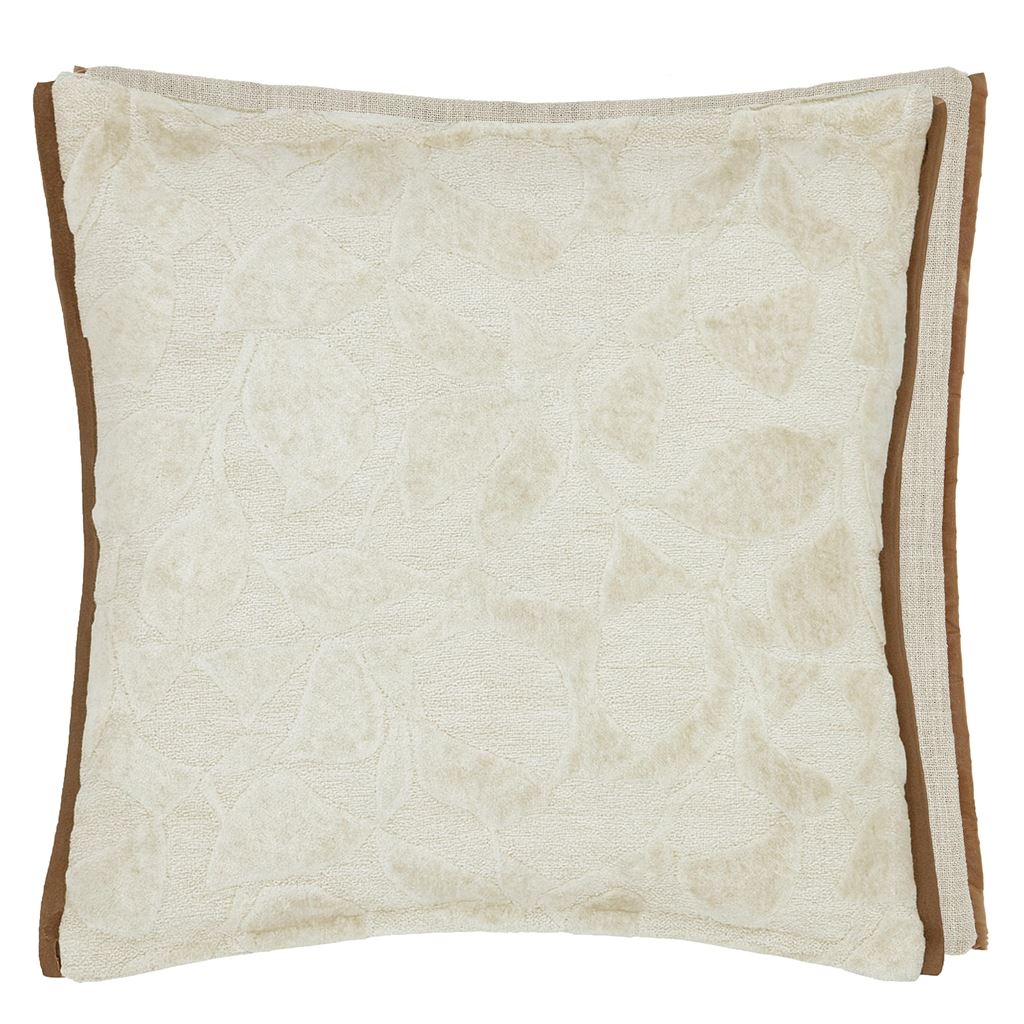 CELANDINE LINEN DECORATIVE PILLOW