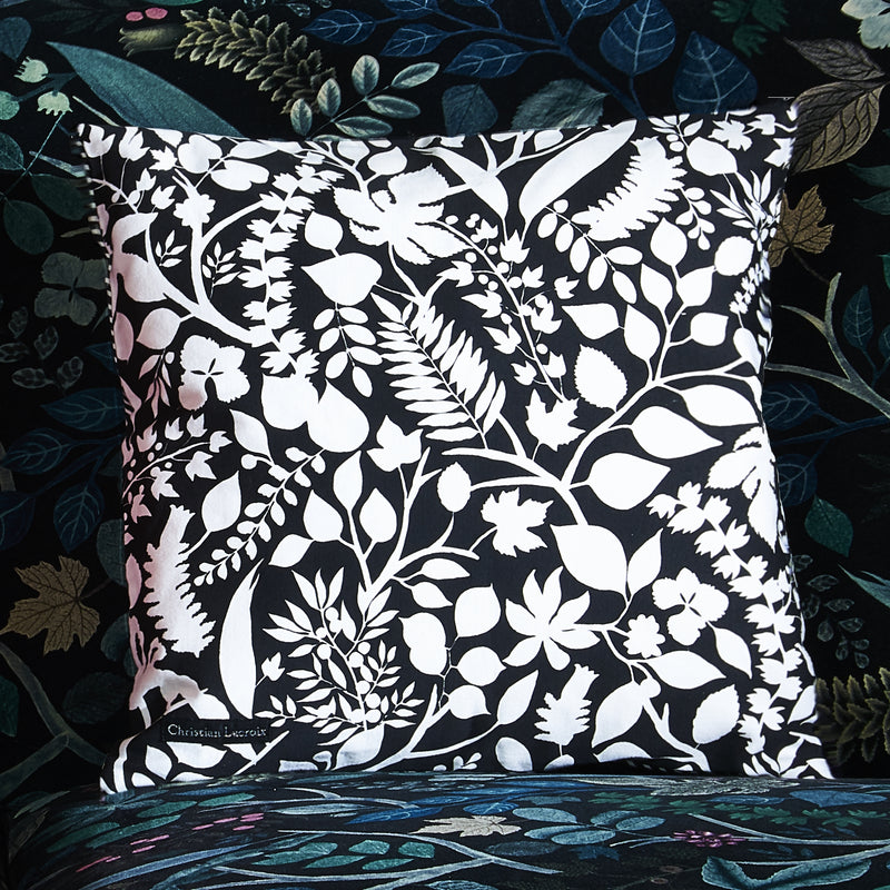 DAME NATURE- PRINTEMPS DECORATIVE PILLOW