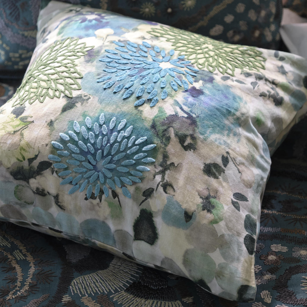 JAPONAISERIE AZURE DECORATIVE PILLOW