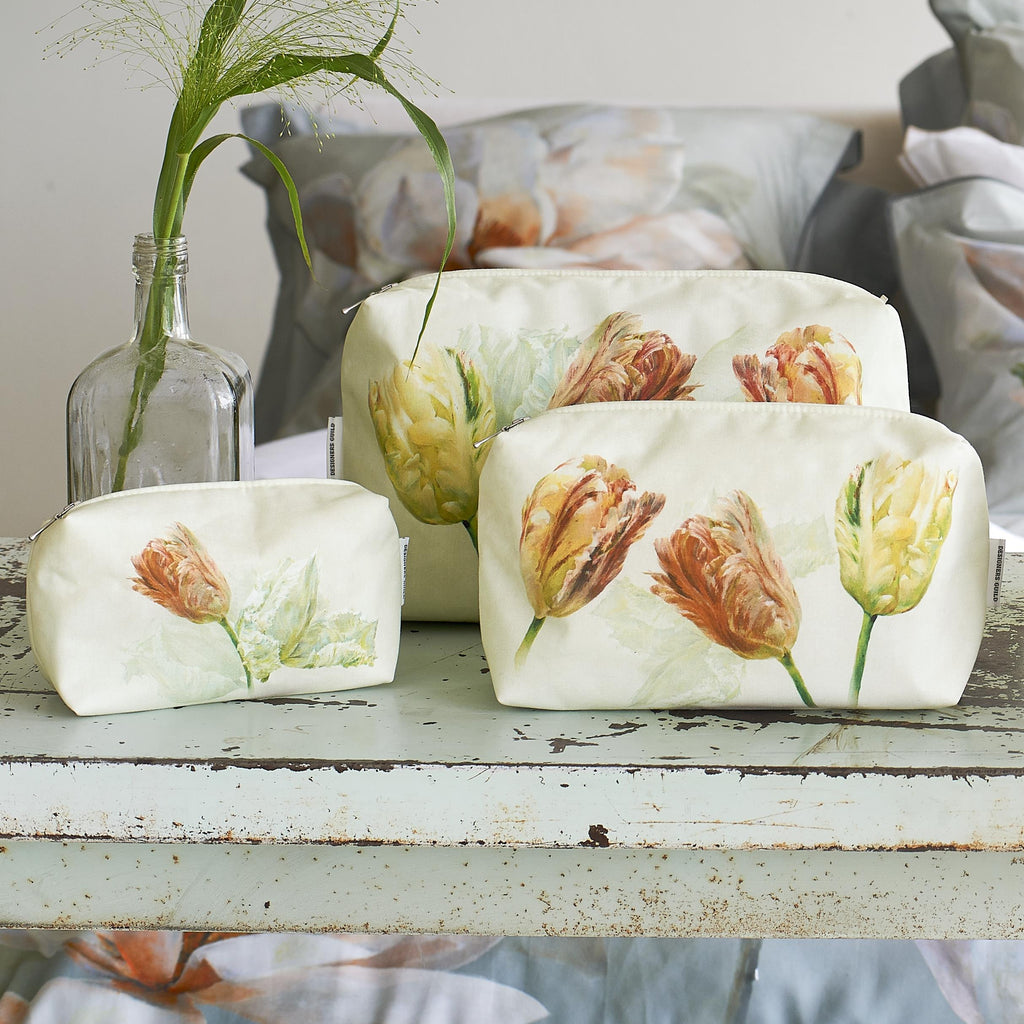 SPRING TULIP BUTTERMILK TOILETRY BAGS