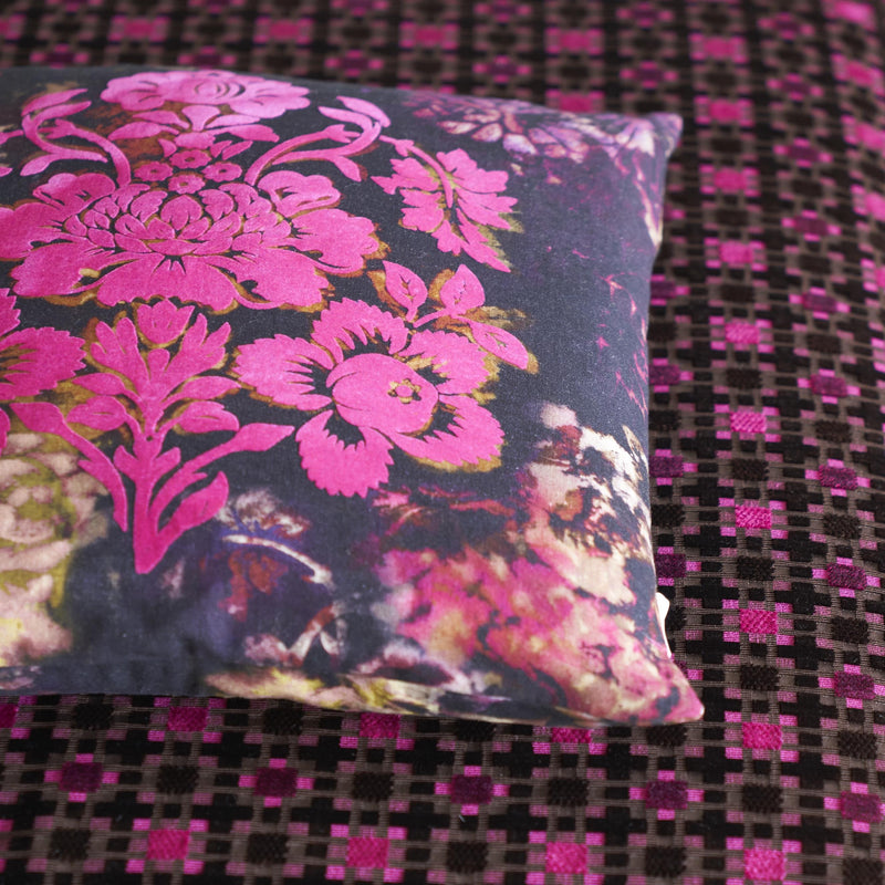 TARBANA AMETHYST DECORATIVE PILLOW