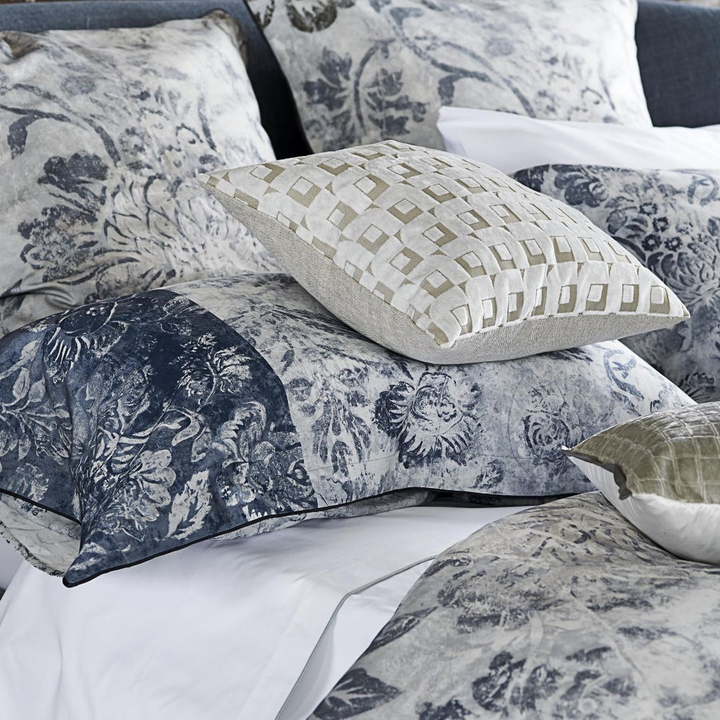 DAMASCO GRAPHITE SHAMS & PILLOWCASES