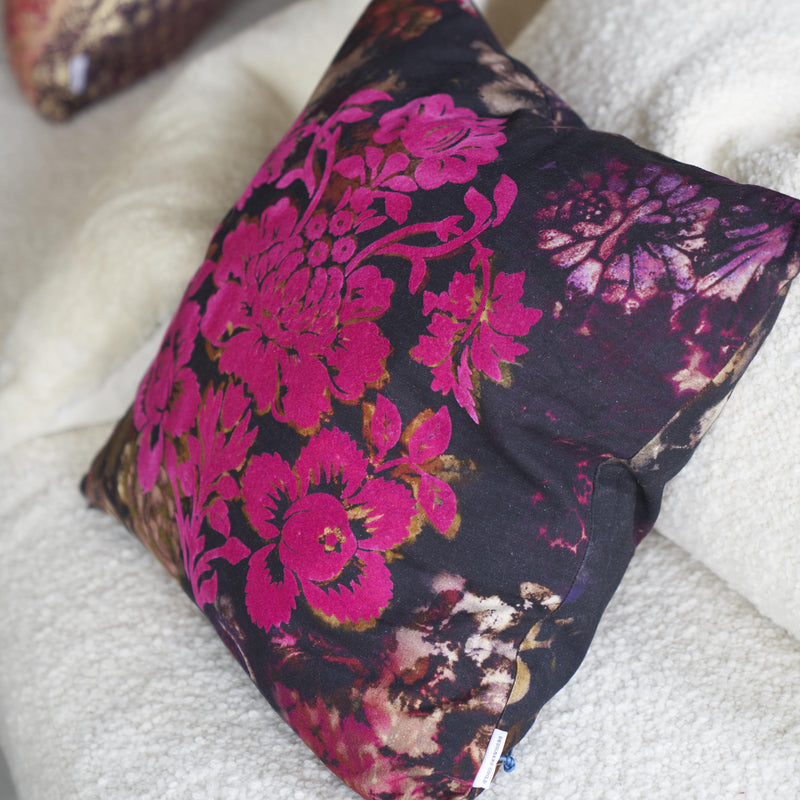 TARBANA AMETHYST DECORATIVE PILLOW