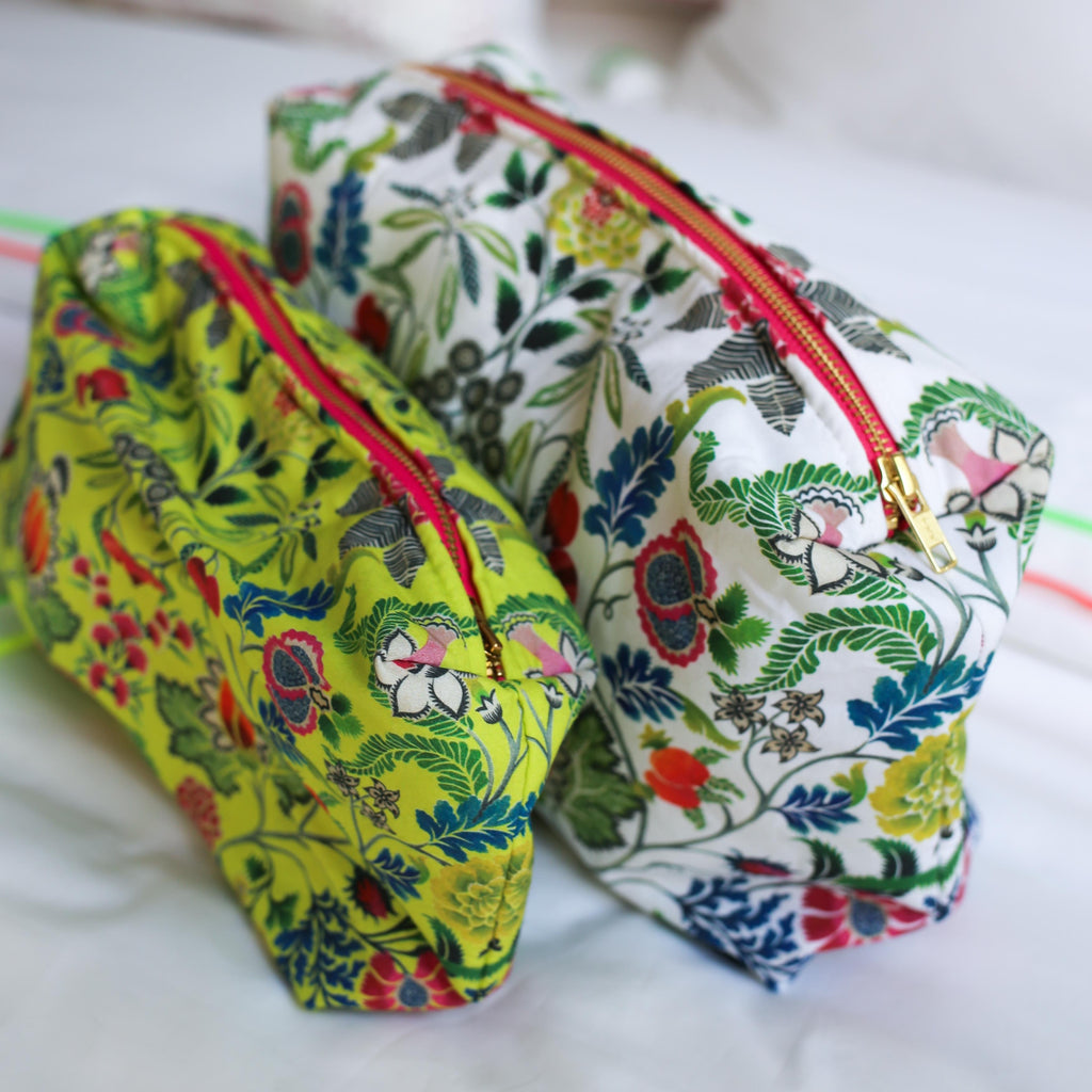 BROCART DECORATIF MEDIUM TOILETRY BAG