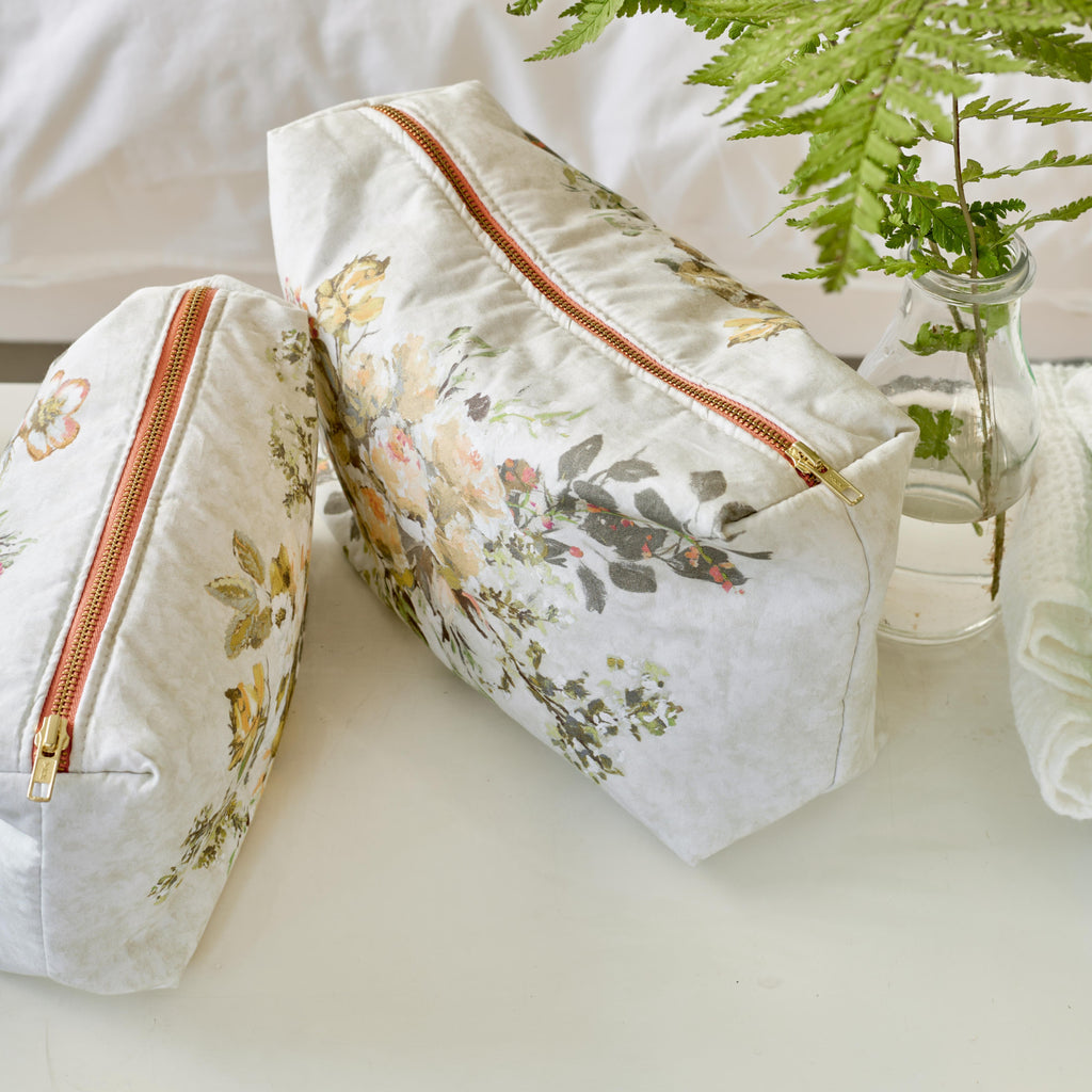 MARGARETTA SEPIA TOILETRY BAGS