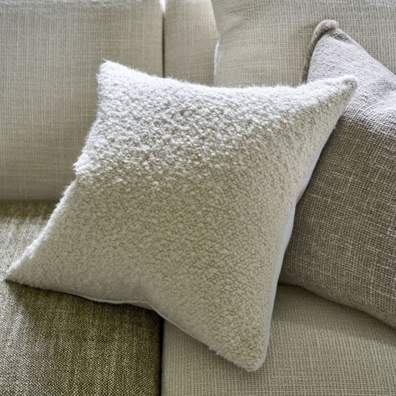 CORMO CHALK DECORATIVE PILLOW