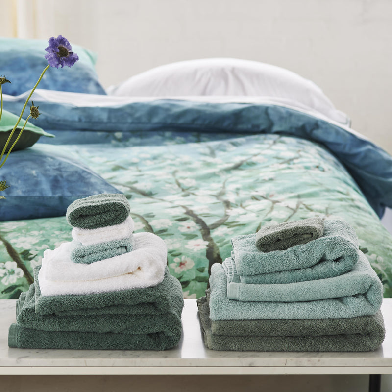 LOWESWATER ORGANIC CELADON TOWELS