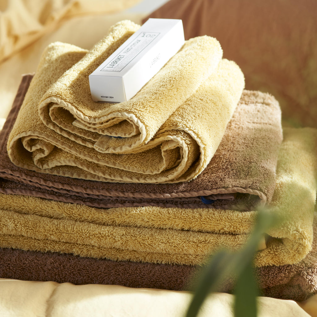 LOWESWATER ORGANIC NUTMEG TOWELS